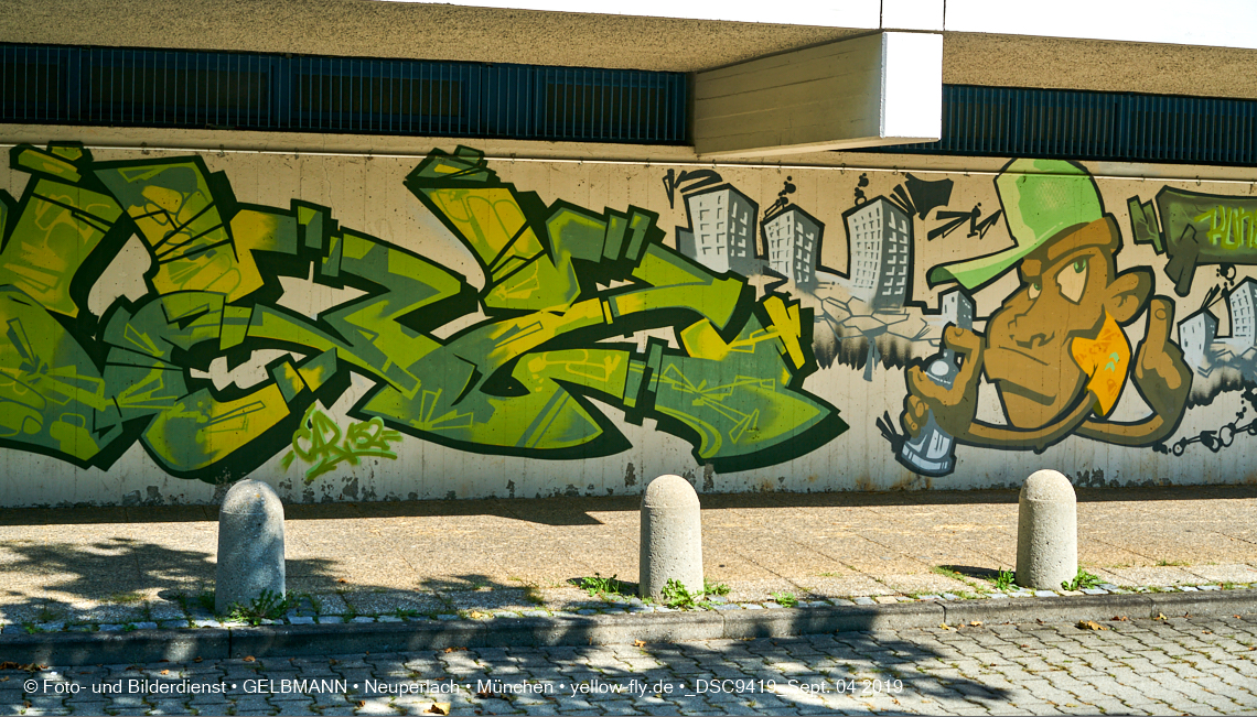 04.09.2019 - Einkaufs- und Wohnzentrum Quiddestraße in Neuperlach